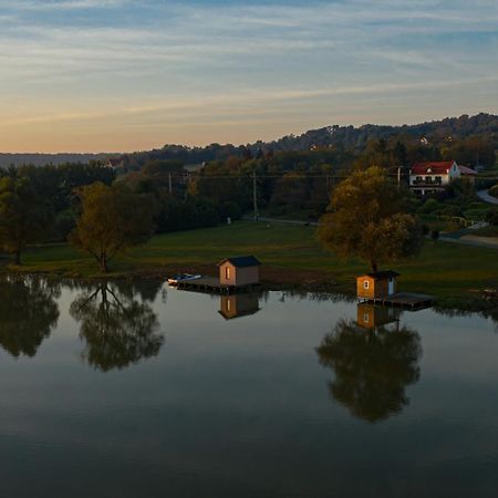 Herbert Apartman Bük Buitenkant foto
