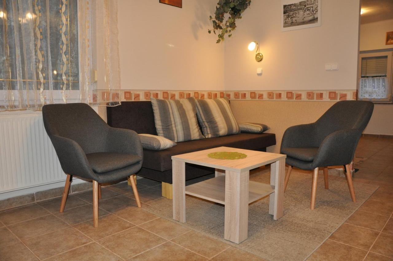 Herbert Apartman Bük Buitenkant foto